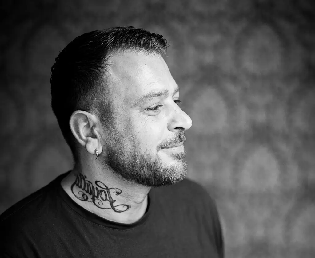 Tรคtowierer Olli